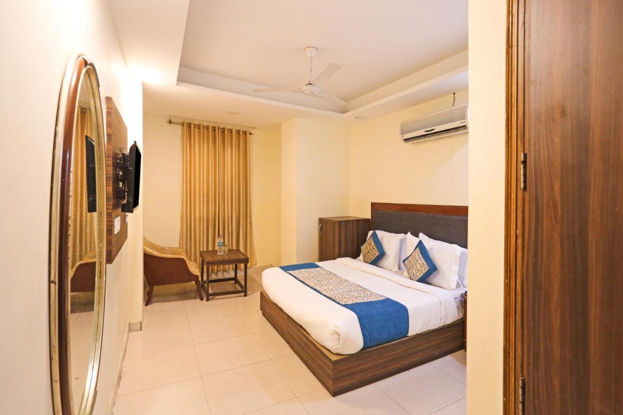 Paras Delhi Airport 3* New Delhi