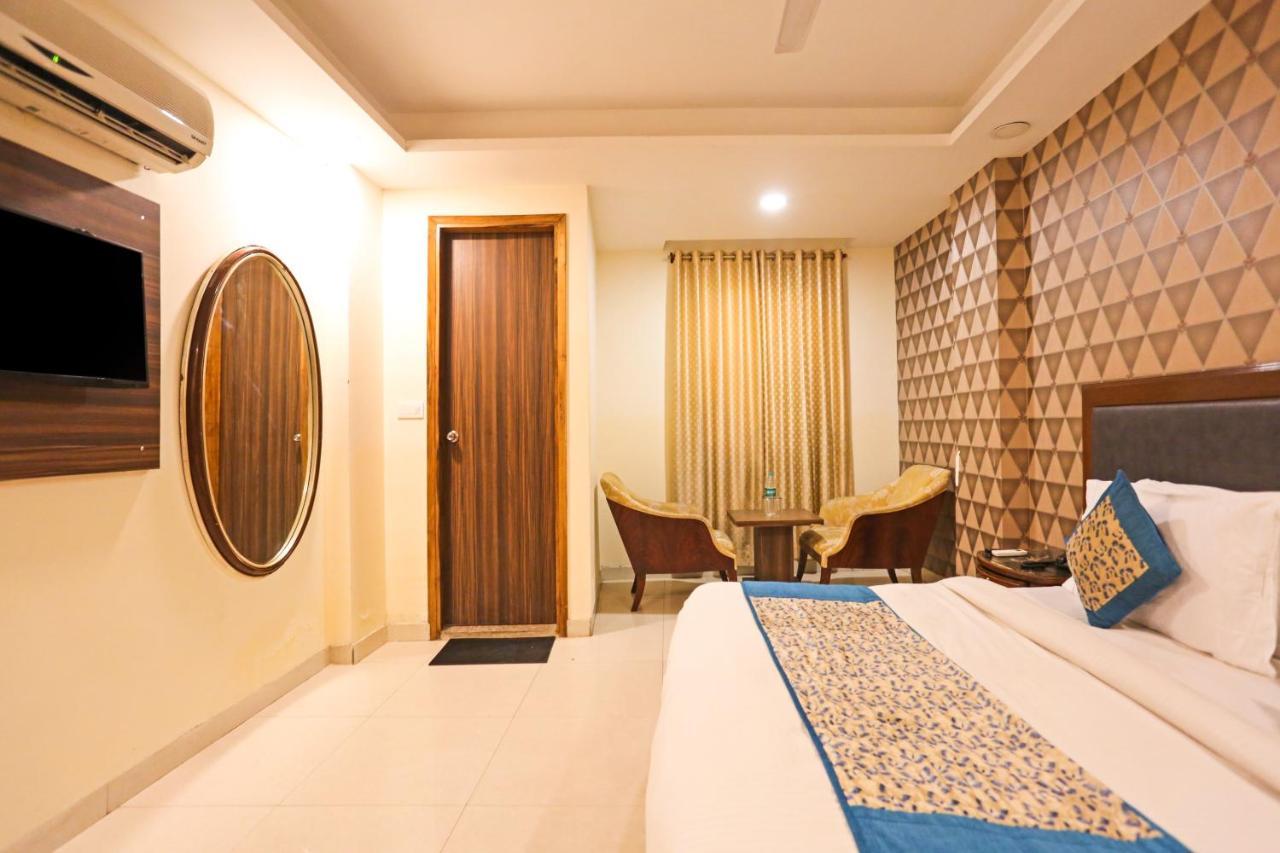 Hotel Paras Delhi Airport New Delhi