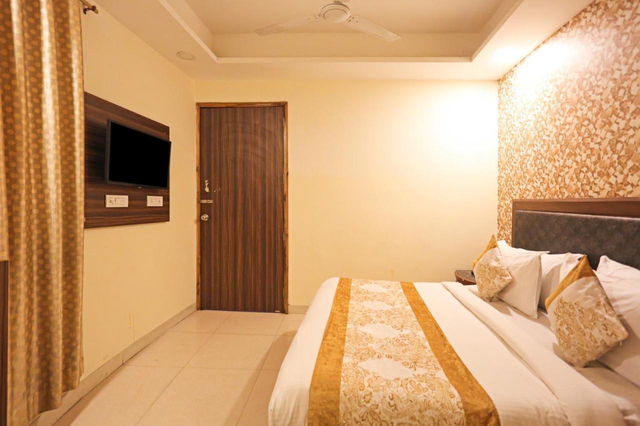 Paras Delhi Airport 3* New Delhi